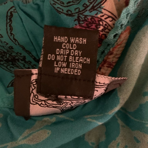 Francesca’s Collection Romper. Large. Belt is missing. - Picture 14 of 14